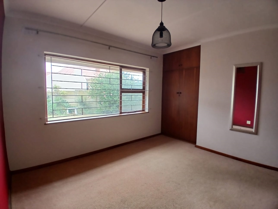 4 Bedroom Property for Sale in Hartenbos Central Western Cape